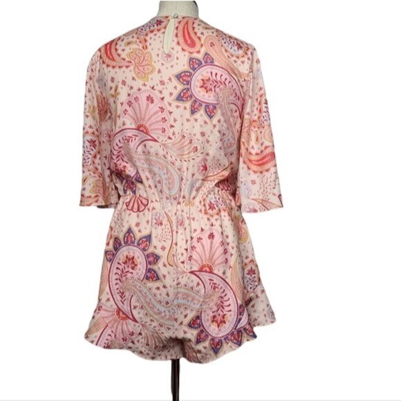 Lovers + Friends Epiphany Paisley Lace Up Romper S - Picture 7 of 11